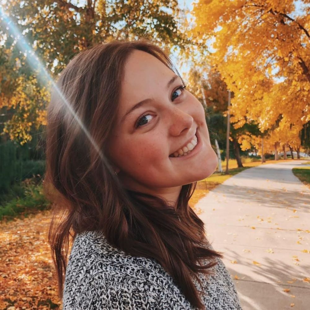 Meet your Posher, Ana